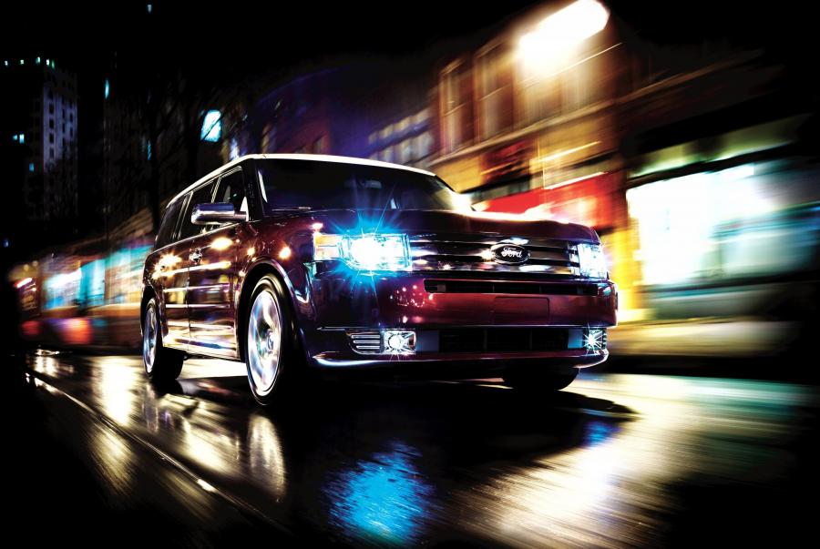  Ford Flex 2008 года  (фото 2 из 142)